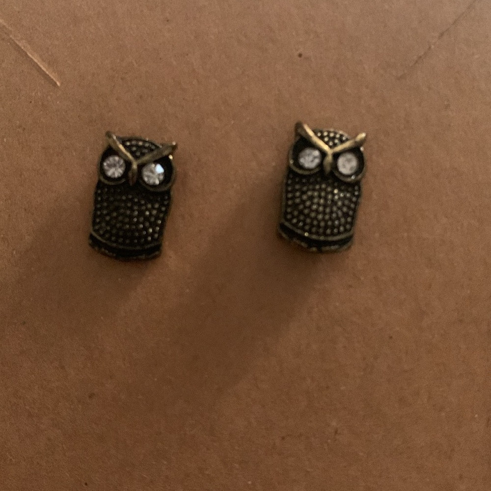 Owl-Themed Pierced Earrings Set - Gold, Silver, and Black - Picture 3 of 4